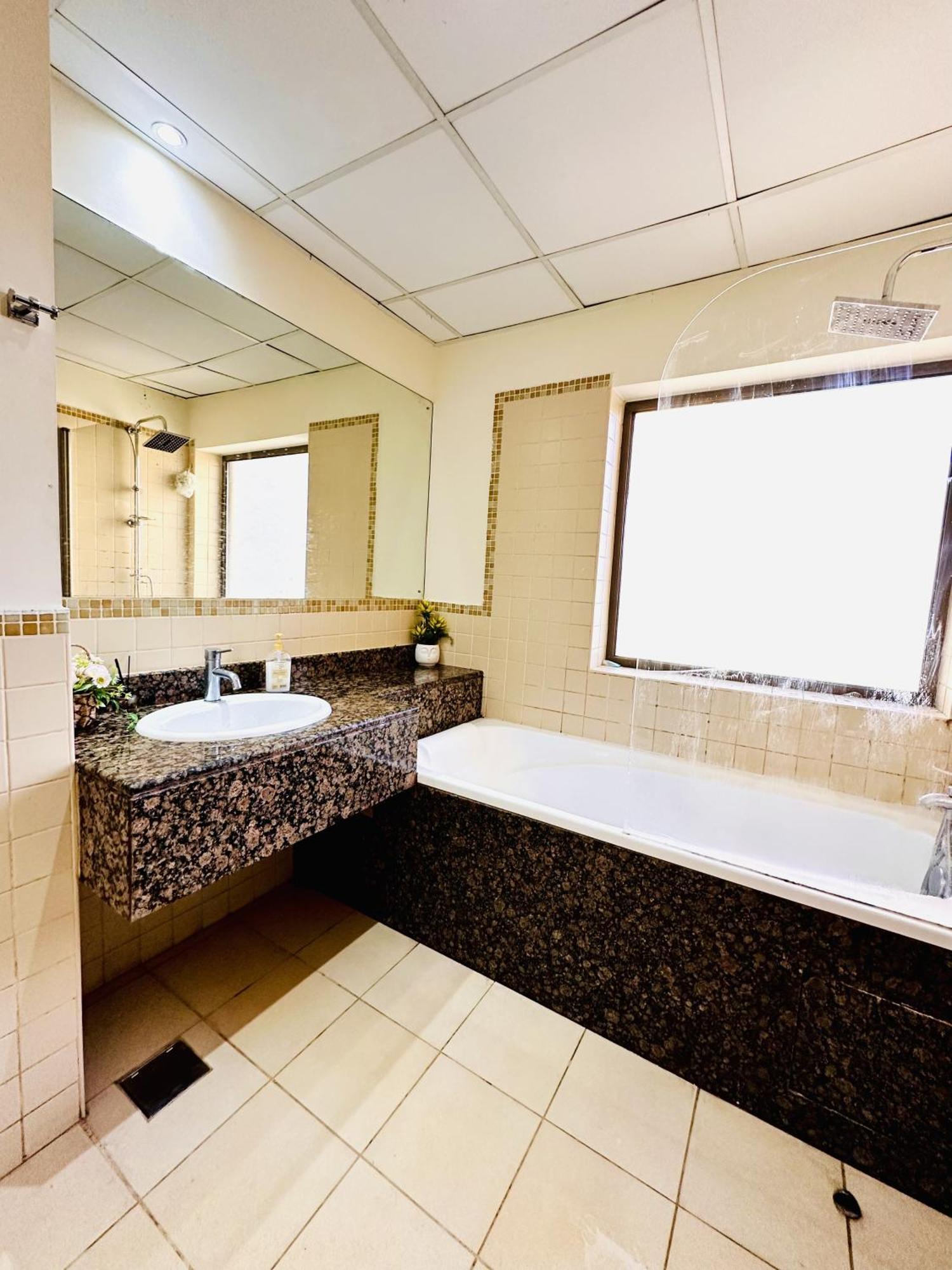 The Aero Hostel Dubai Exterior photo